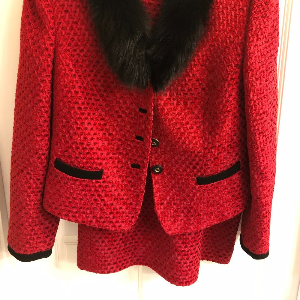 Tullo 2 Piece Ladie's Ensemble With Black Fox Col… - image 2